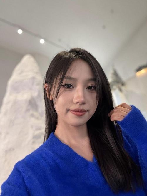 警花舔的相关介绍