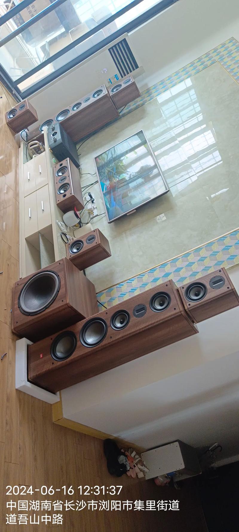 SONOS家庭影院音响系统评测：打造沉浸式无线环绕声体验的智能家庭影院品牌推荐