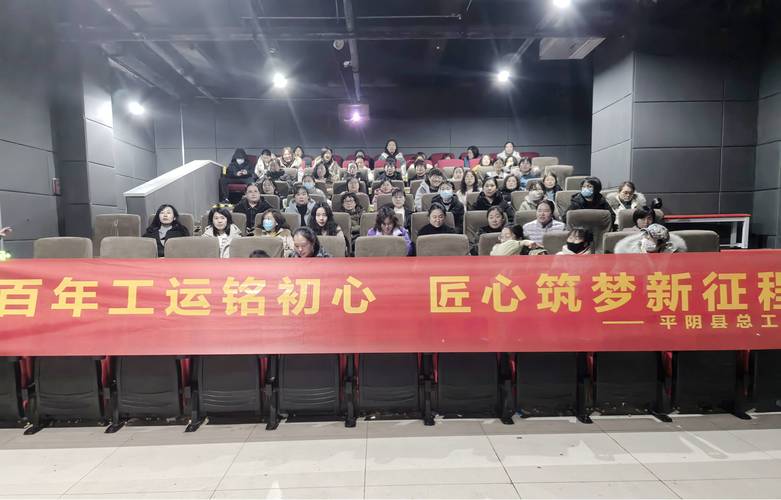 我要看黑丝黄片的相关介绍