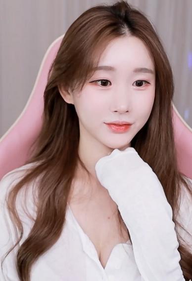 欧美成人天天在线的相关介绍
