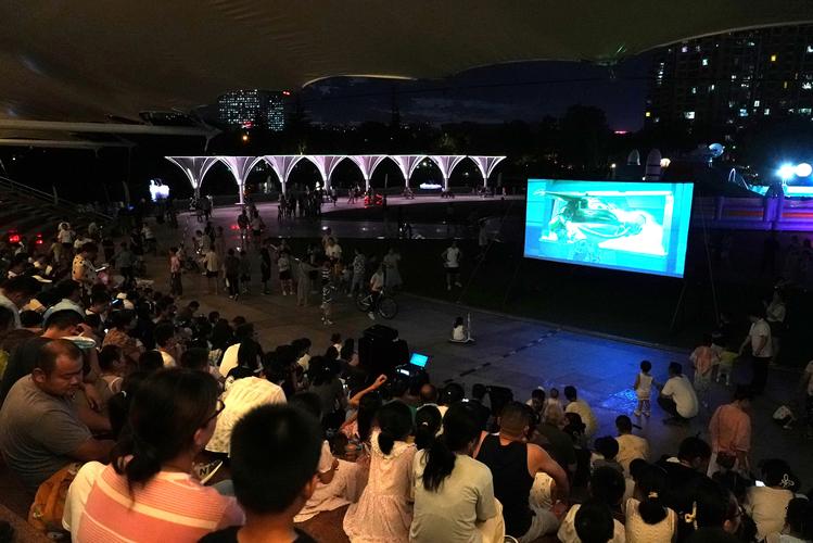 恋夜影院全部视顿列表的相关介绍
