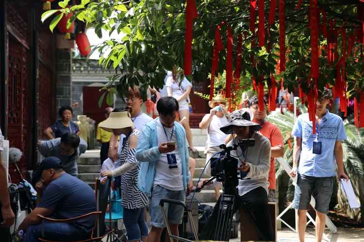 日韩av黑丝在线观看的相关介绍