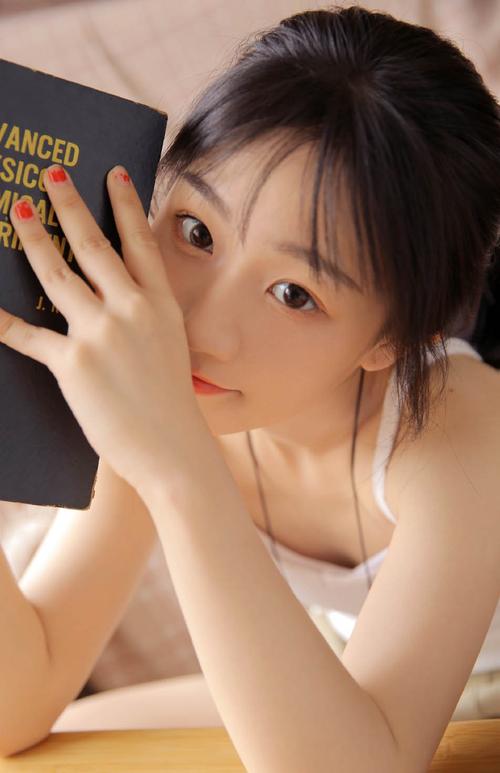 欧美女人18的相关介绍