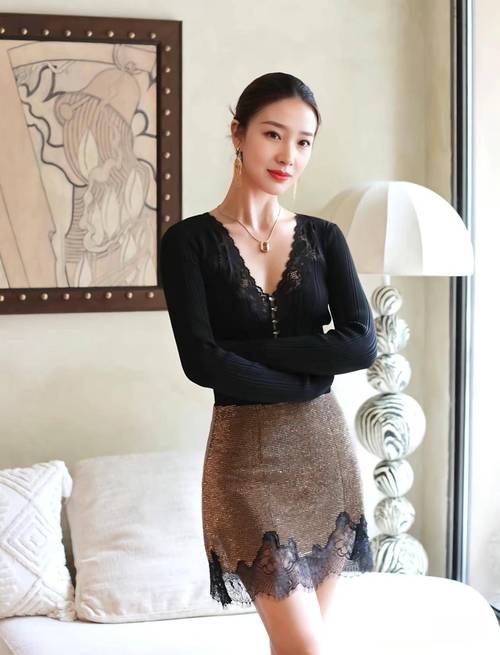 玩弄美女自卫的相关介绍
