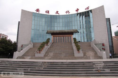 女性黄色分泌物吃什么药的相关介绍