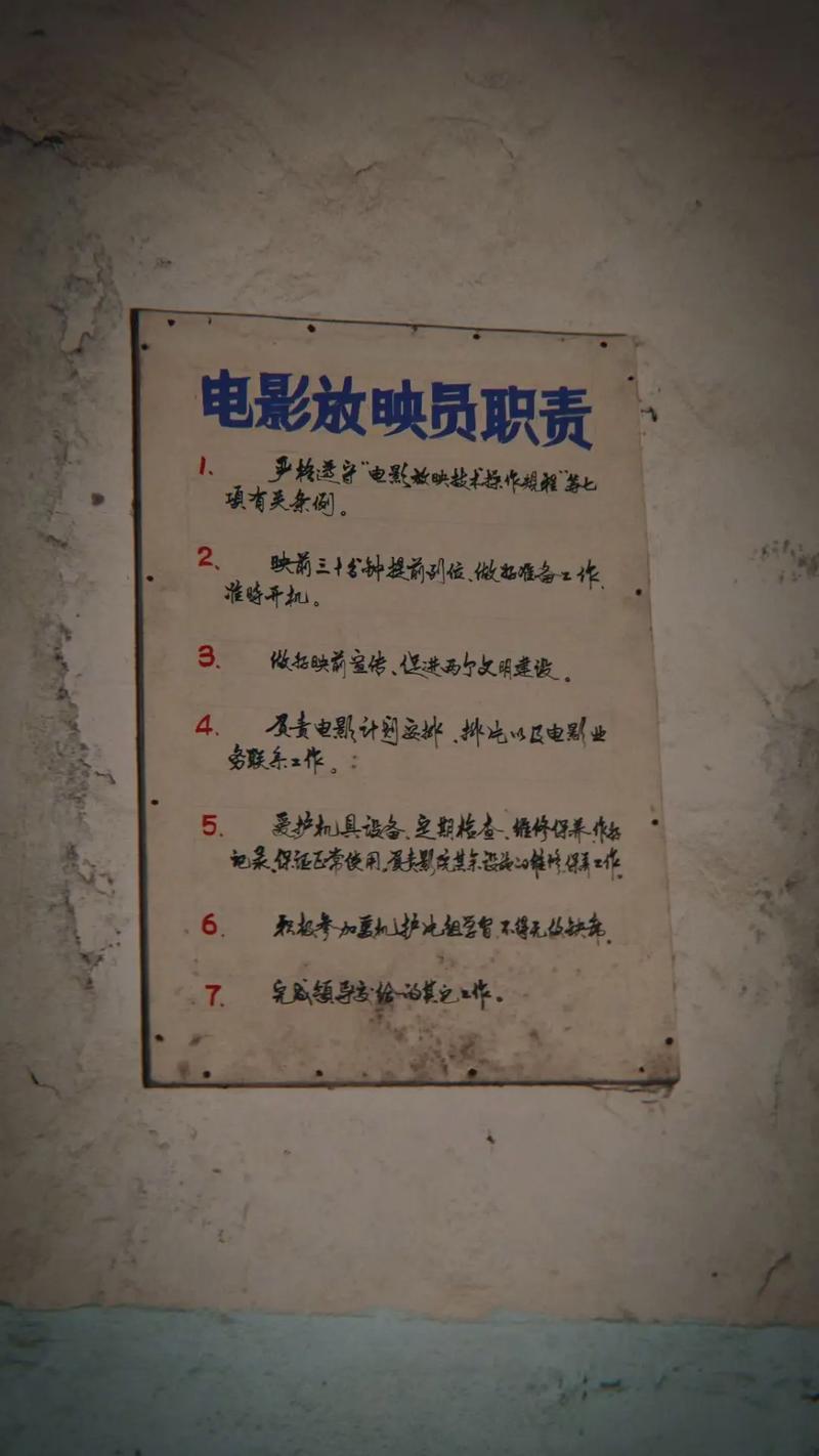少妇av综合的相关介绍