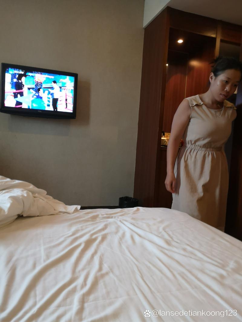 人妻少妇人妻少妇的相关介绍