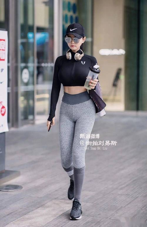 日本熟妇熟色97一本在线观看的相关介绍