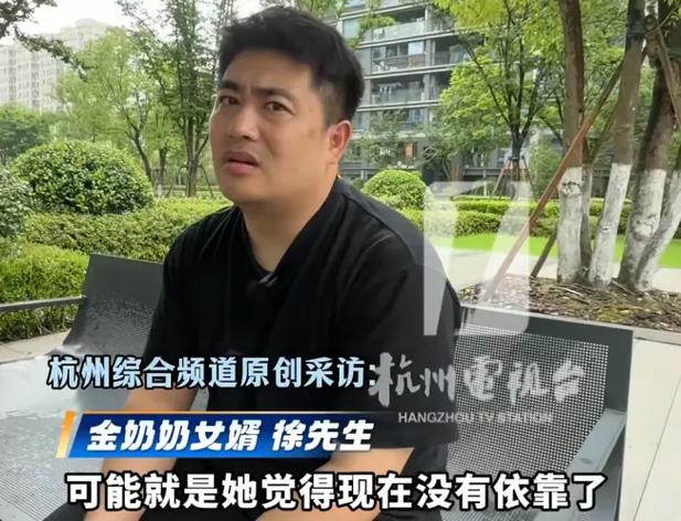 纤纤影院的相关介绍