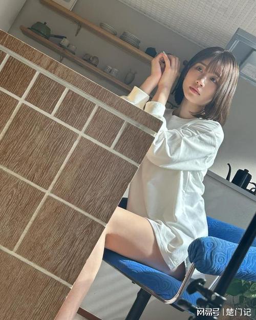 一边做一边揉一边亲的相关介绍