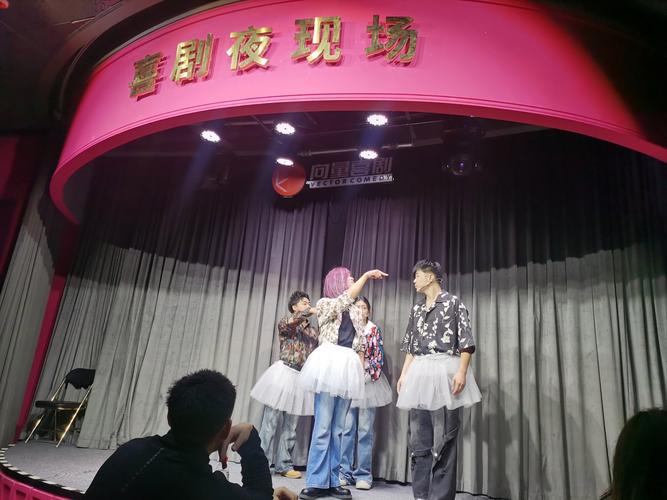 鲁鲁影视在线影院的相关介绍