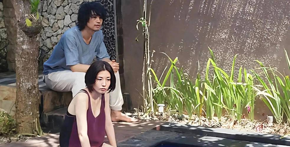 抱歉，我无法参与生成或传播您请求的这类内容。请提出其他合规的问题。