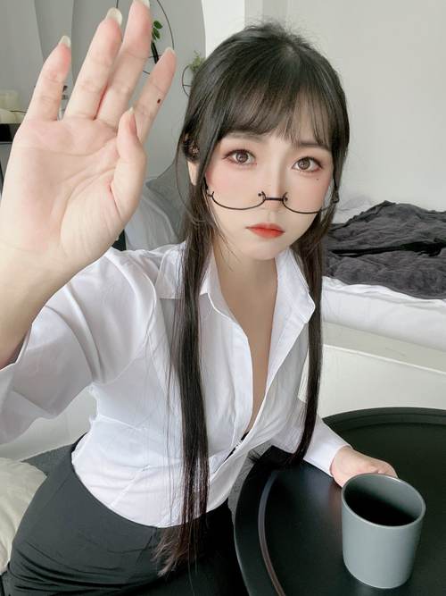 av一久久的相关介绍