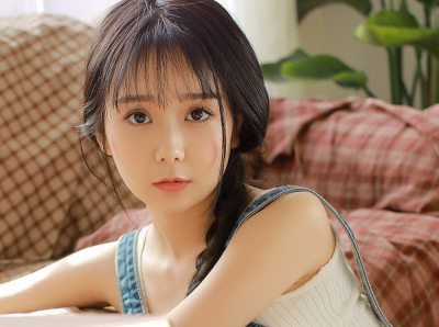 女性下面分泌物是黄色怎么回事的相关介绍