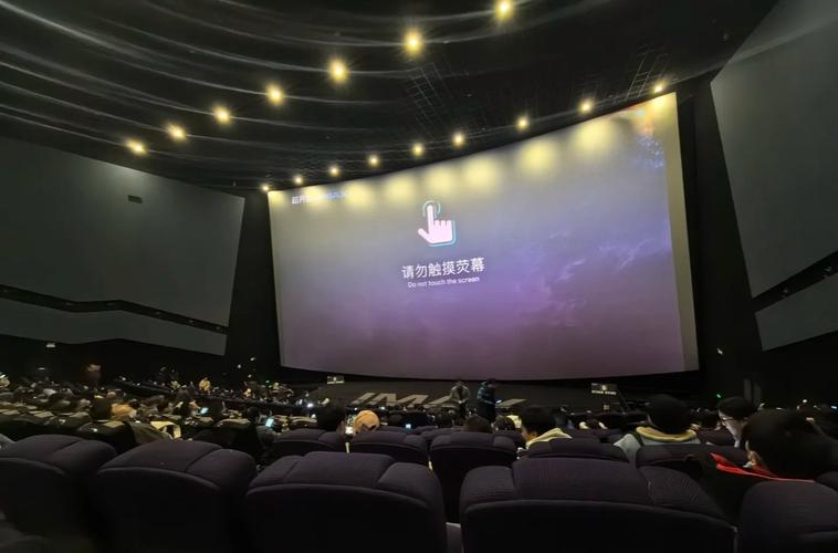 女生内裤总有黄色分泌物的相关介绍