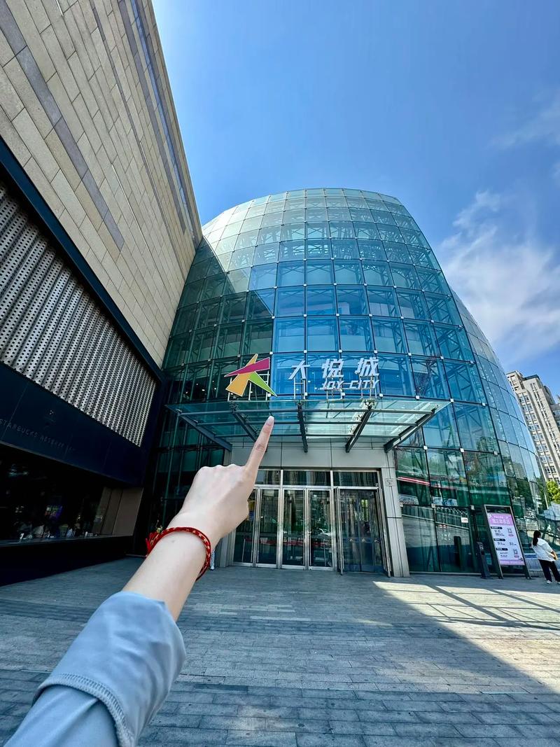 久久骚色av的相关介绍