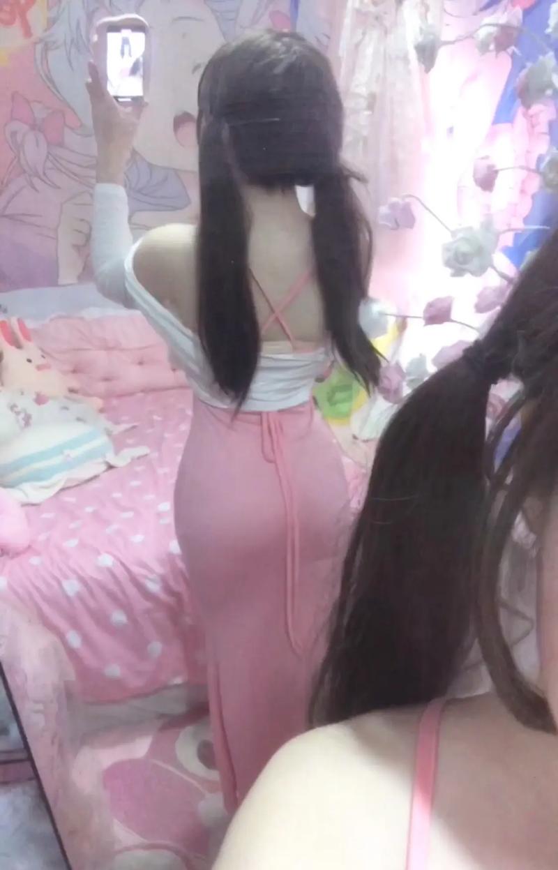 人妻在按摩电影的相关介绍