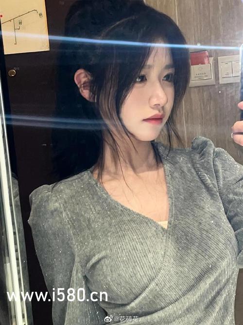 人妻少妇激情在线的相关介绍